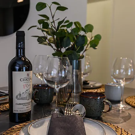 Nokturna Cassiopeia Coresi Kasper With Underground Parking Appartement