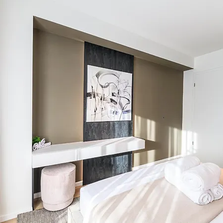 Nokturna Cassiopeia Coresi Kasper With Underground Parking Braşov