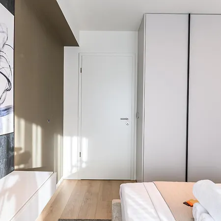 Nokturna Cassiopeia Coresi Kasper With Underground Parking Apartment Brasov