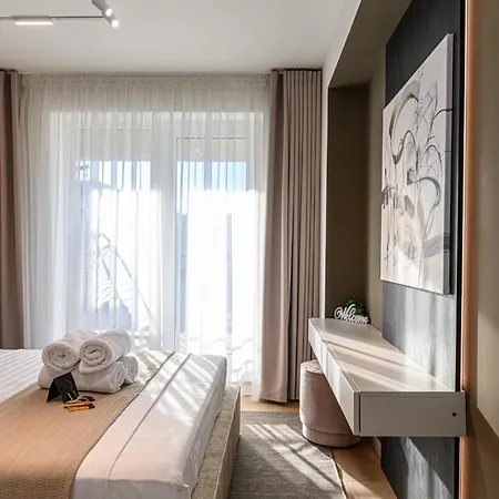 Nokturna Cassiopeia Coresi Kasper With Underground Parking Appartement *