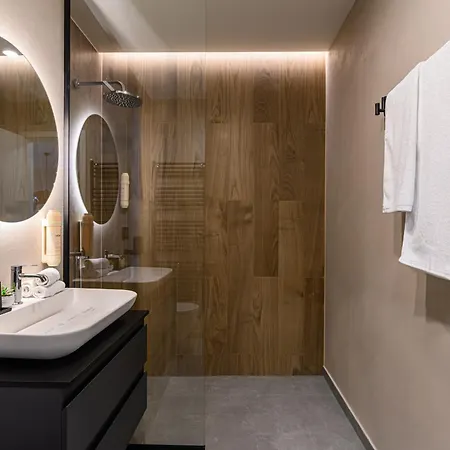 Nokturna Cassiopeia Coresi Kasper With Underground Parking * Braşov