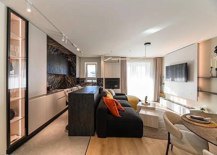 Appartement Nokturna Cassiopeia Coresi Kasper With Underground Parking *