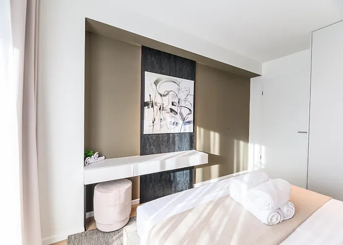 Nokturna Cassiopeia Coresi Kasper With Underground Parking Braşov