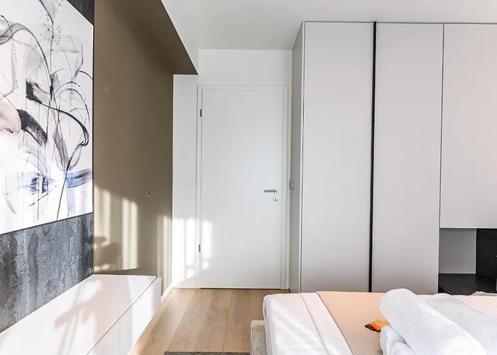 Nokturna Cassiopeia Coresi Kasper With Underground Parking Appartement Braşov