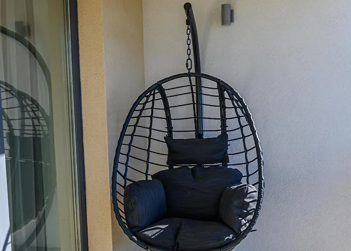 Nokturna Cassiopeia Coresi Kasper With Underground Parking *