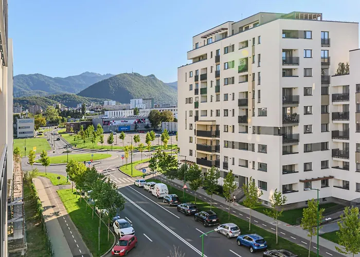 Nokturna Cassiopeia Coresi Kasper With Underground Parking Appartement