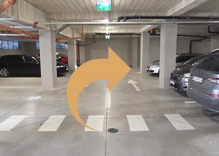 Appartement Nokturna Cassiopeia Coresi Kasper With Underground Parking